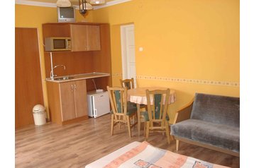 Hungrie Privát Hajdúszoboszló, Extérieur